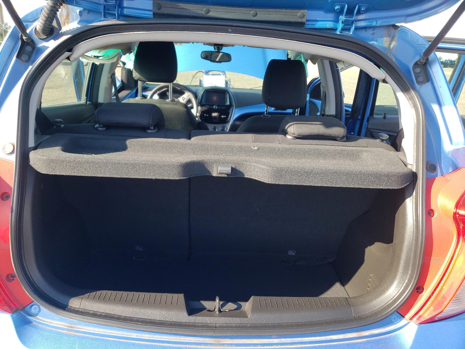 Photo 9 from auction – 2016 CHEVROLET SPARK 1LT with VIN KL8CD6SA0GC612923