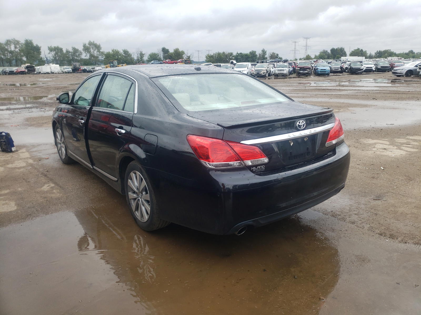 Photo 3 from auction – 2011 TOYOTA AVALON BAS with VIN 4T1BK3DB0BU435088
