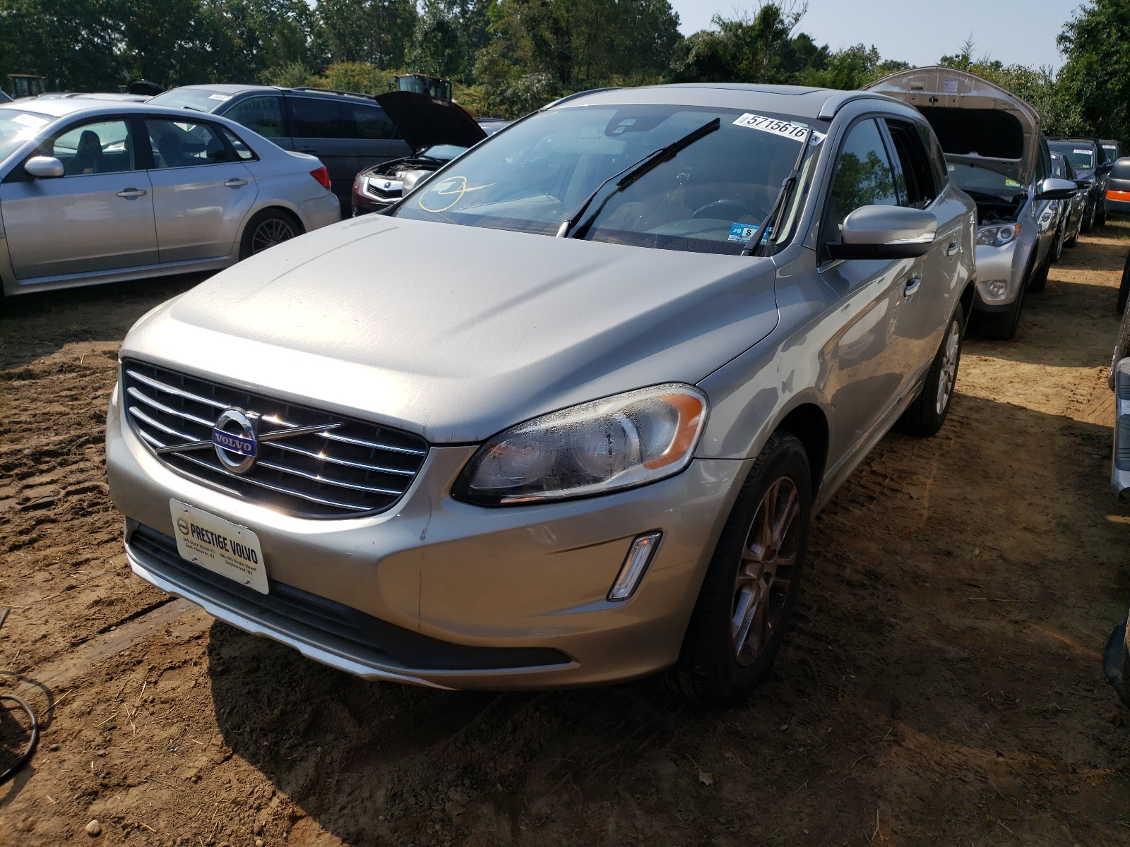 Photo 2 from auction – 2015 VOLVO XC60 T5 PR with VIN YV4612RKXF2673055