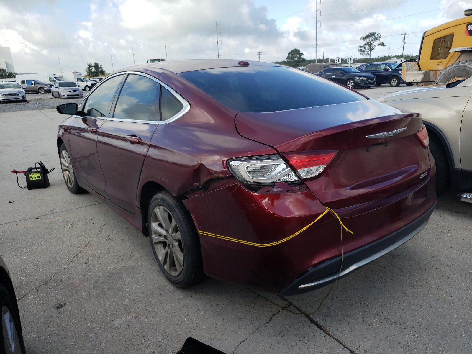 Photo 3 from auction – 2015 CHRYSLER 200 LIMITE with VIN 1C3CCCAB2FN708160