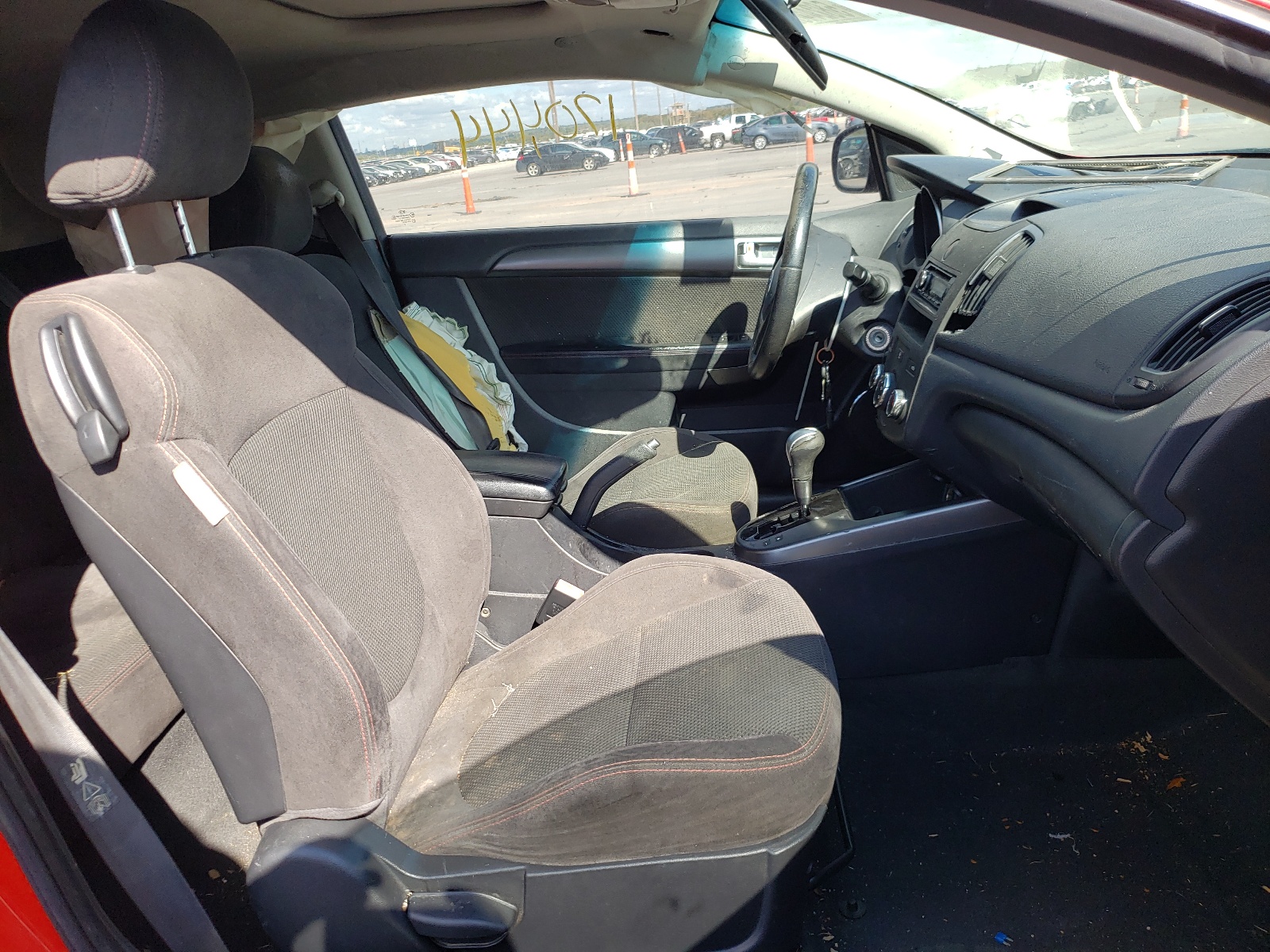Photo 5 from auction – 2010 KIA FORTE SX with VIN KNAFW6A37A5130248