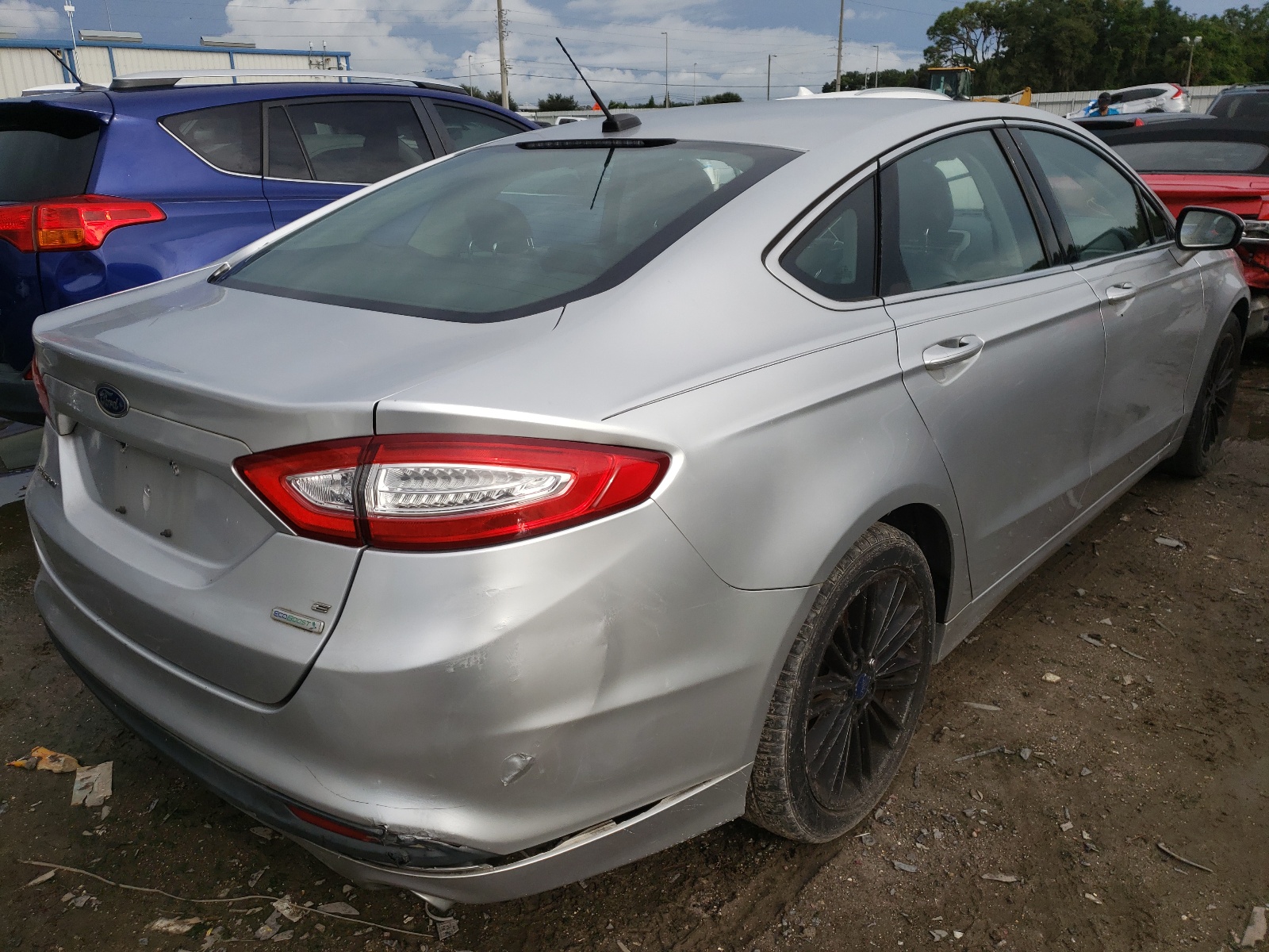 Photo 4 from auction – 2014 FORD FUSION SE with VIN 3FA6P0HD3ER120546