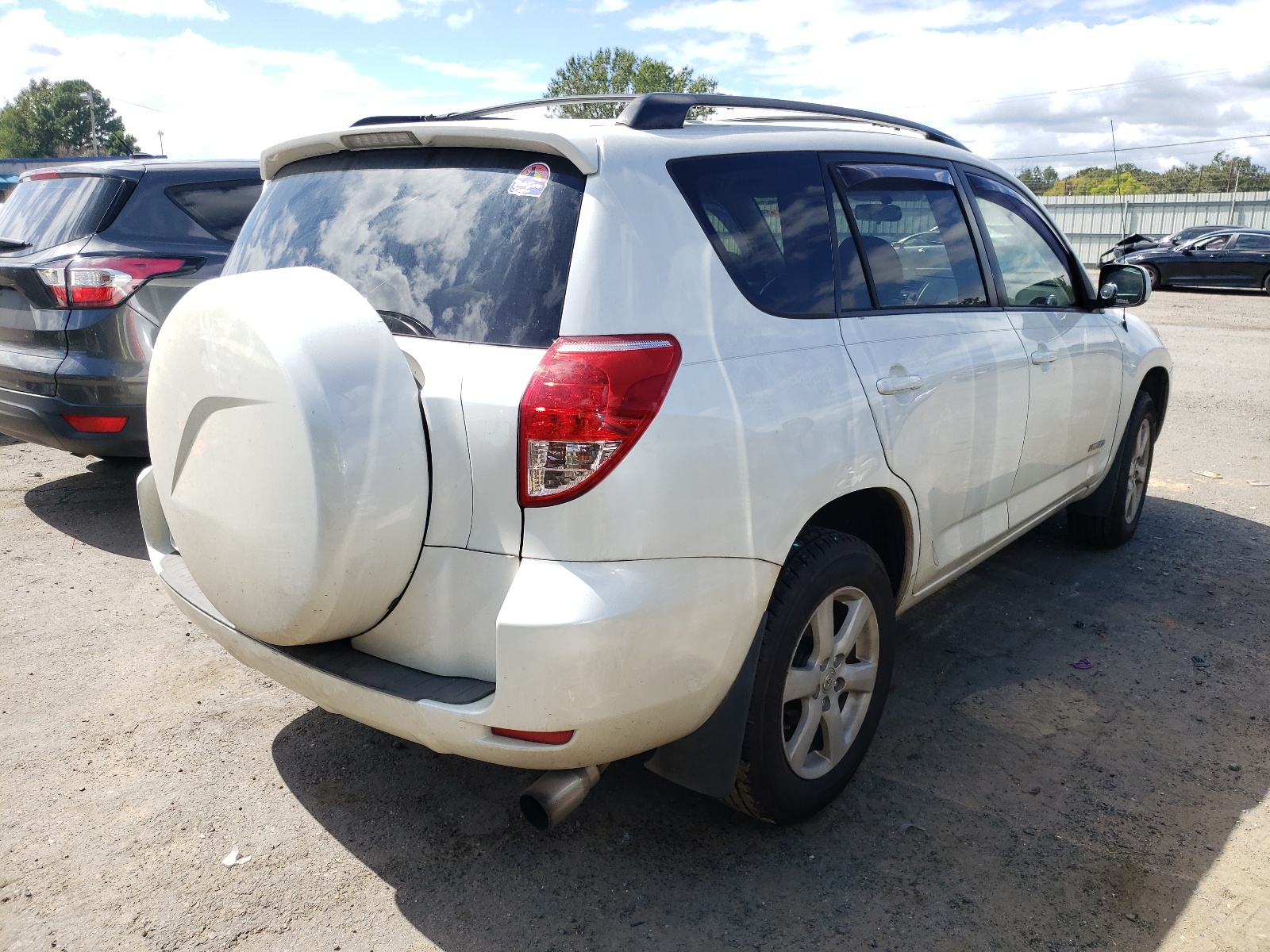 Photo 4 from auction – 2007 TOYOTA RAV4 LIMIT with VIN JTMZD34V775073995