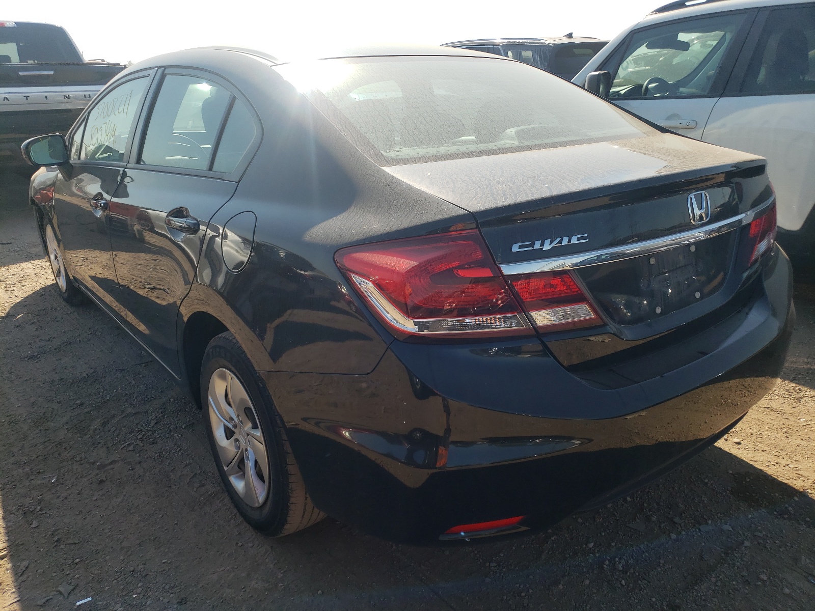 Photo 3 from auction – 2015 HONDA CIVIC LX with VIN 2HGFB2F52FH538577