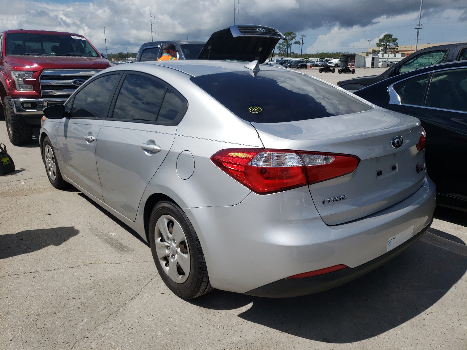 Photo 3 from auction – 2015 KIA FORTE LX with VIN KNAFK4A65F5346522