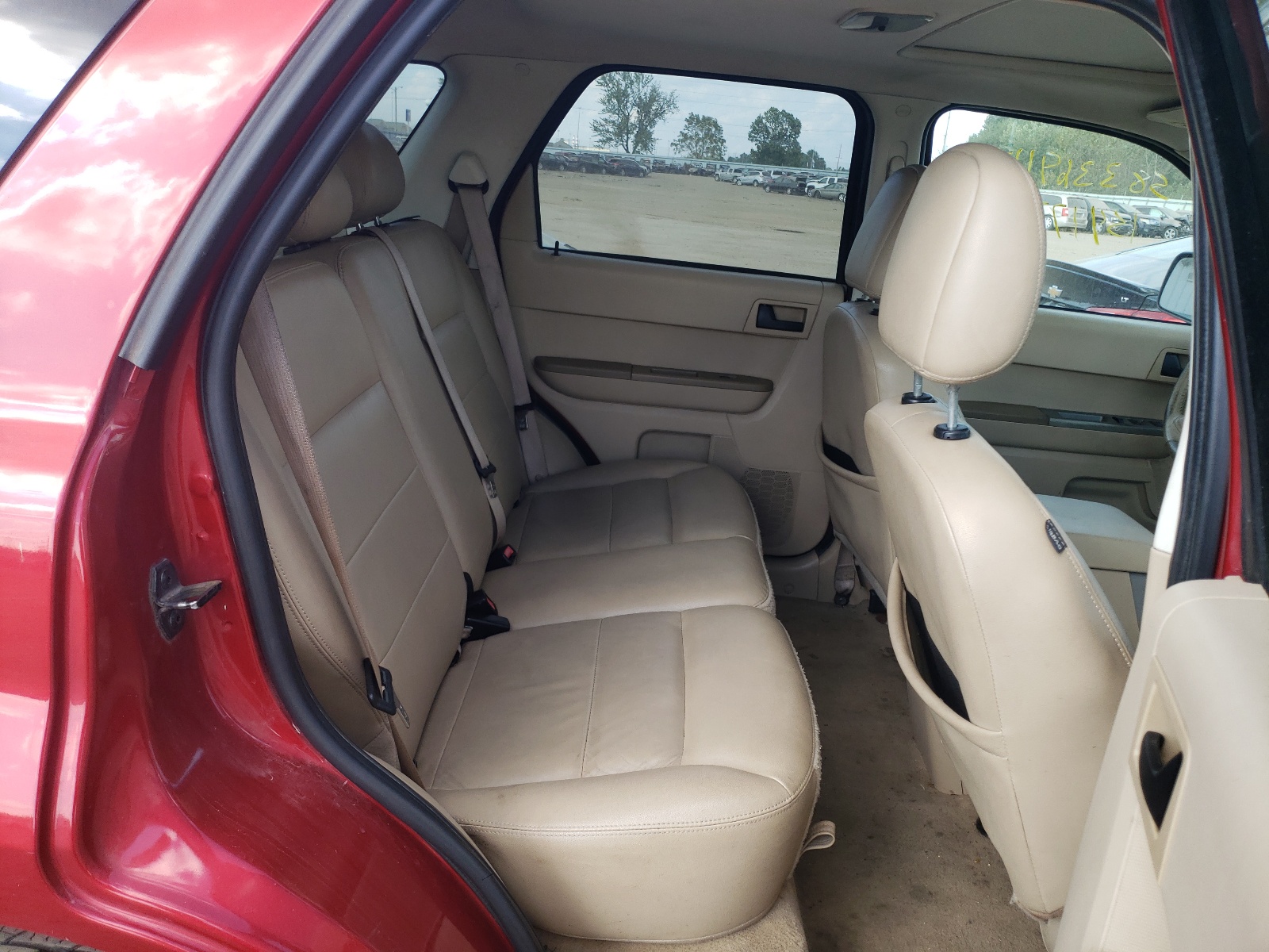 Photo 6 from auction – 2008 FORD ESCAPE XLT with VIN 1FMCU031X8KE23184