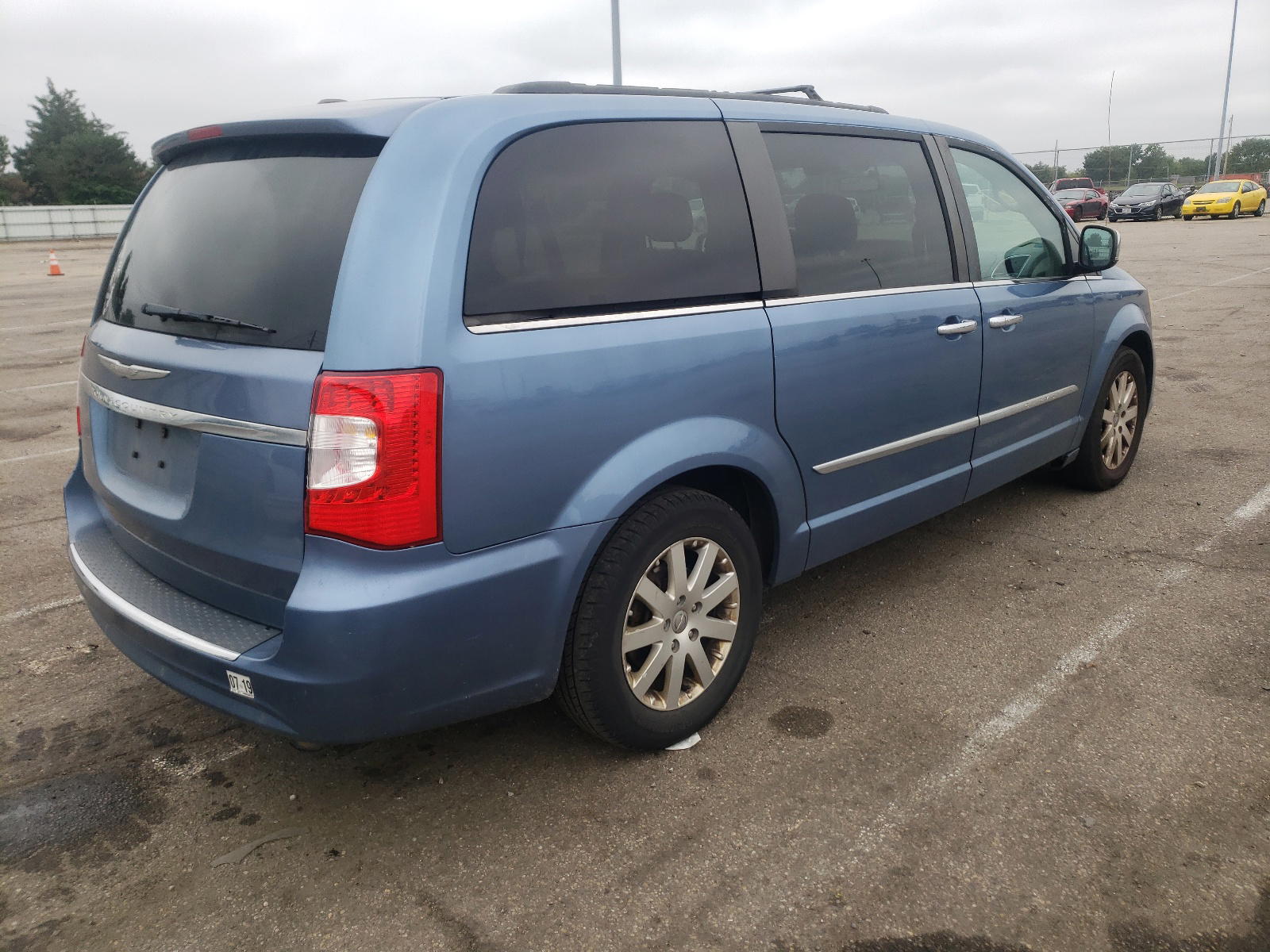 Photo 4 from auction – 2011 CHRYSLER TOWN & COU with VIN 2A4RR8DG6BR782973