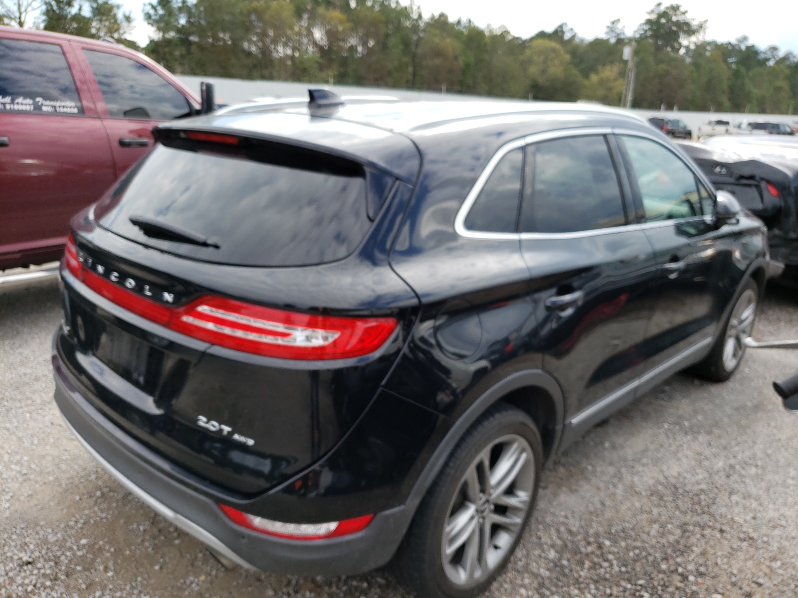 Photo 4 from auction – 2017 LINCOLN MKC RESERV with VIN 5LMCJ3D9XHUL12666