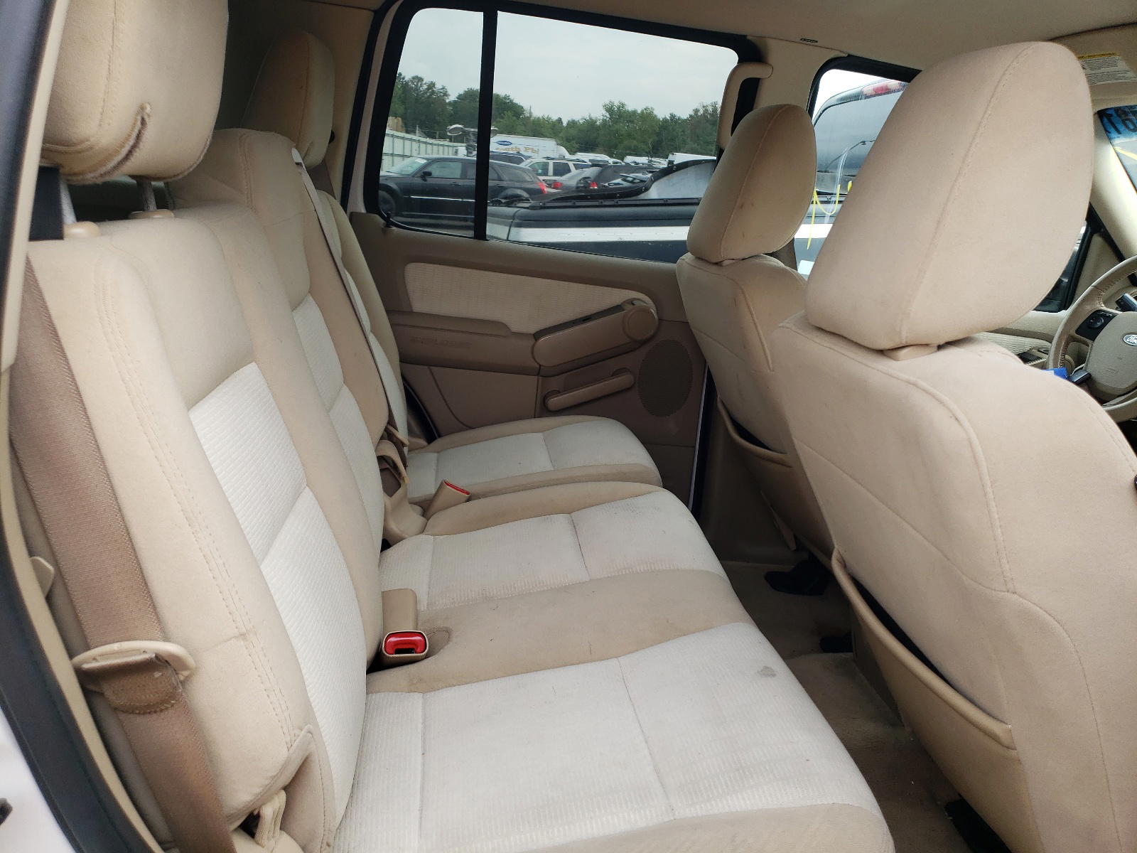 Photo 6 from auction – 2010 FORD EXPLORER X with VIN 1FMEU6DE2AUA17357