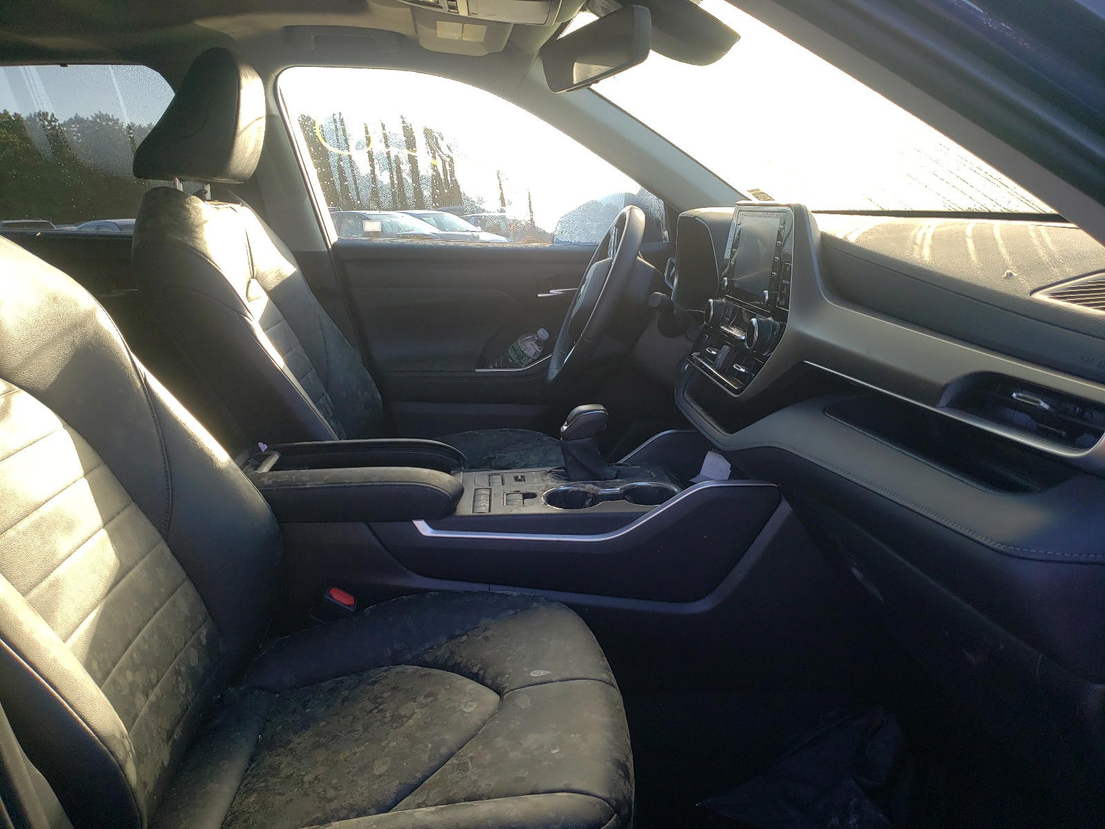 Photo 5 from auction – 2020 TOYOTA HIGHLANDER with VIN 5TDGZRBH7LS046325