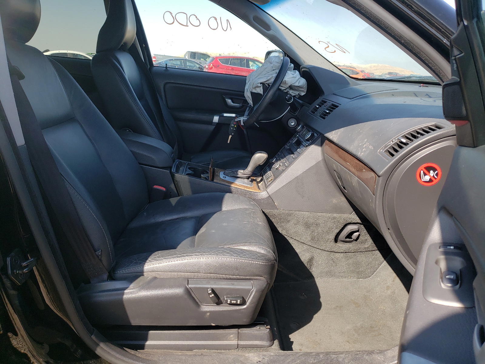 Photo 5 from auction – 2011 VOLVO XC90 3.2 with VIN YV4952CZ0B1571013