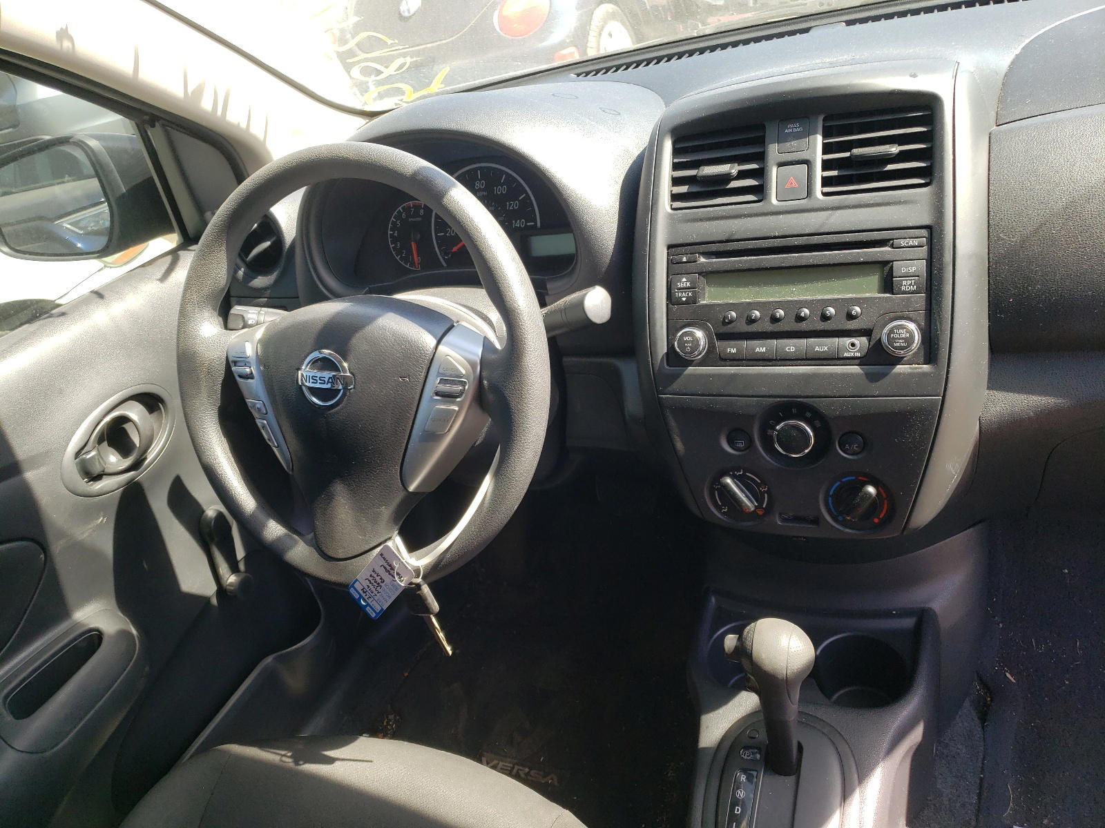 Photo 9 from auction – 2016 NISSAN VERSA S with VIN 3N1CN7AP4GL914299