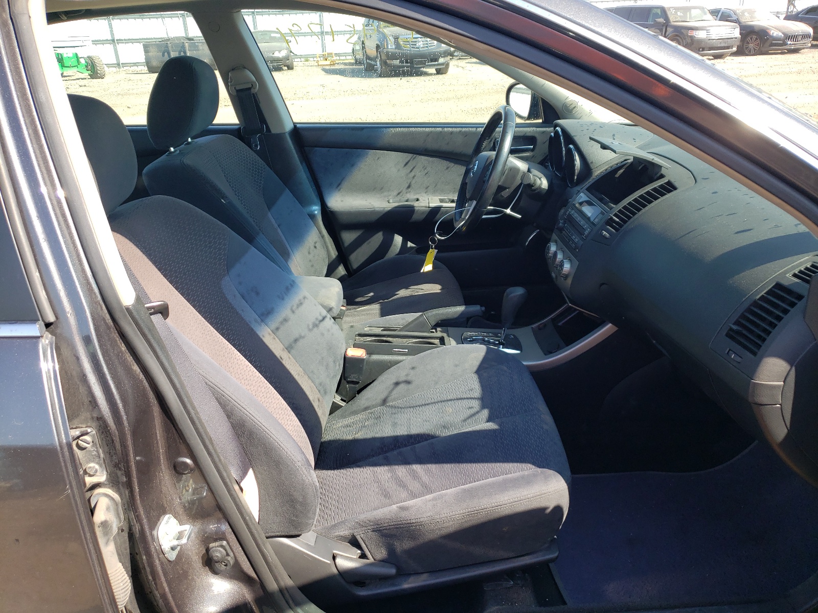 Photo 5 from auction – 2005 NISSAN ALTIMA S with VIN 1N4AL11D45C368809