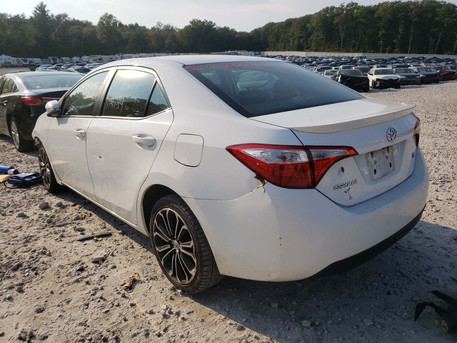 Photo 3 from auction – 2014 TOYOTA COROLLA L with VIN 2T1BURHE5EC220491