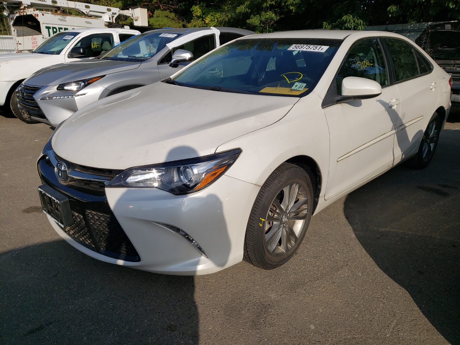 Photo 2 from auction – 2017 TOYOTA CAMRY LE with VIN 4T1BF1FK4HU396956