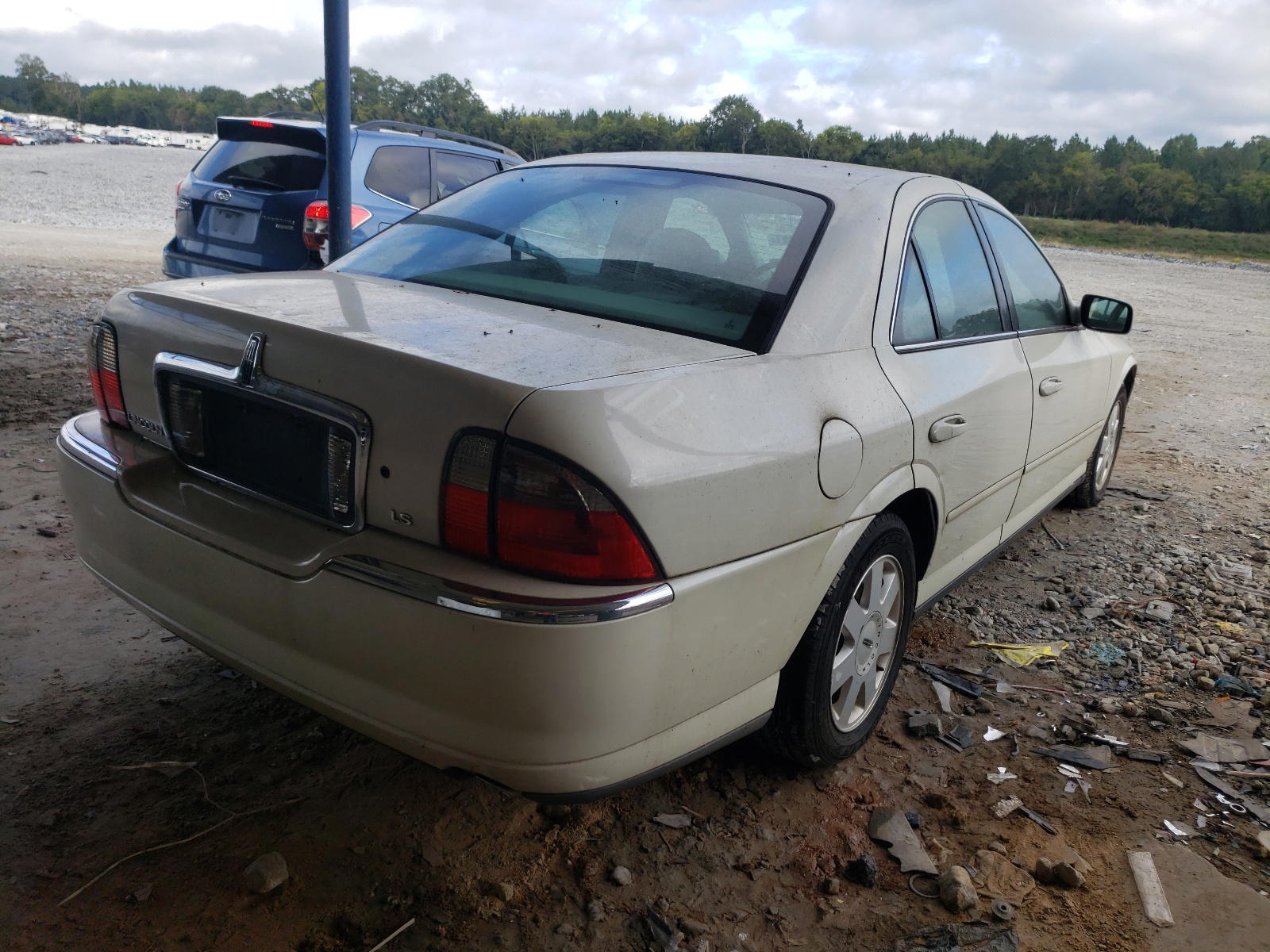 Photo 4 from auction – 2004 LINCOLN LS with VIN 1LNHM86S64Y666524
