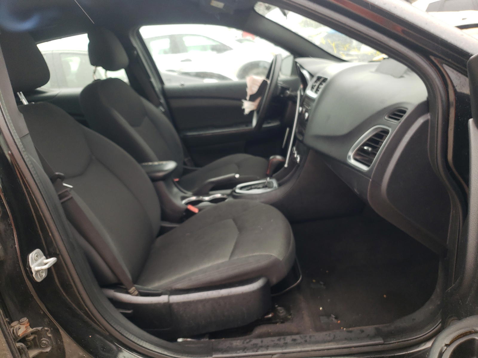 Photo 5 from auction – 2012 DODGE AVENGER SE with VIN 1C3CDZABXCN114959