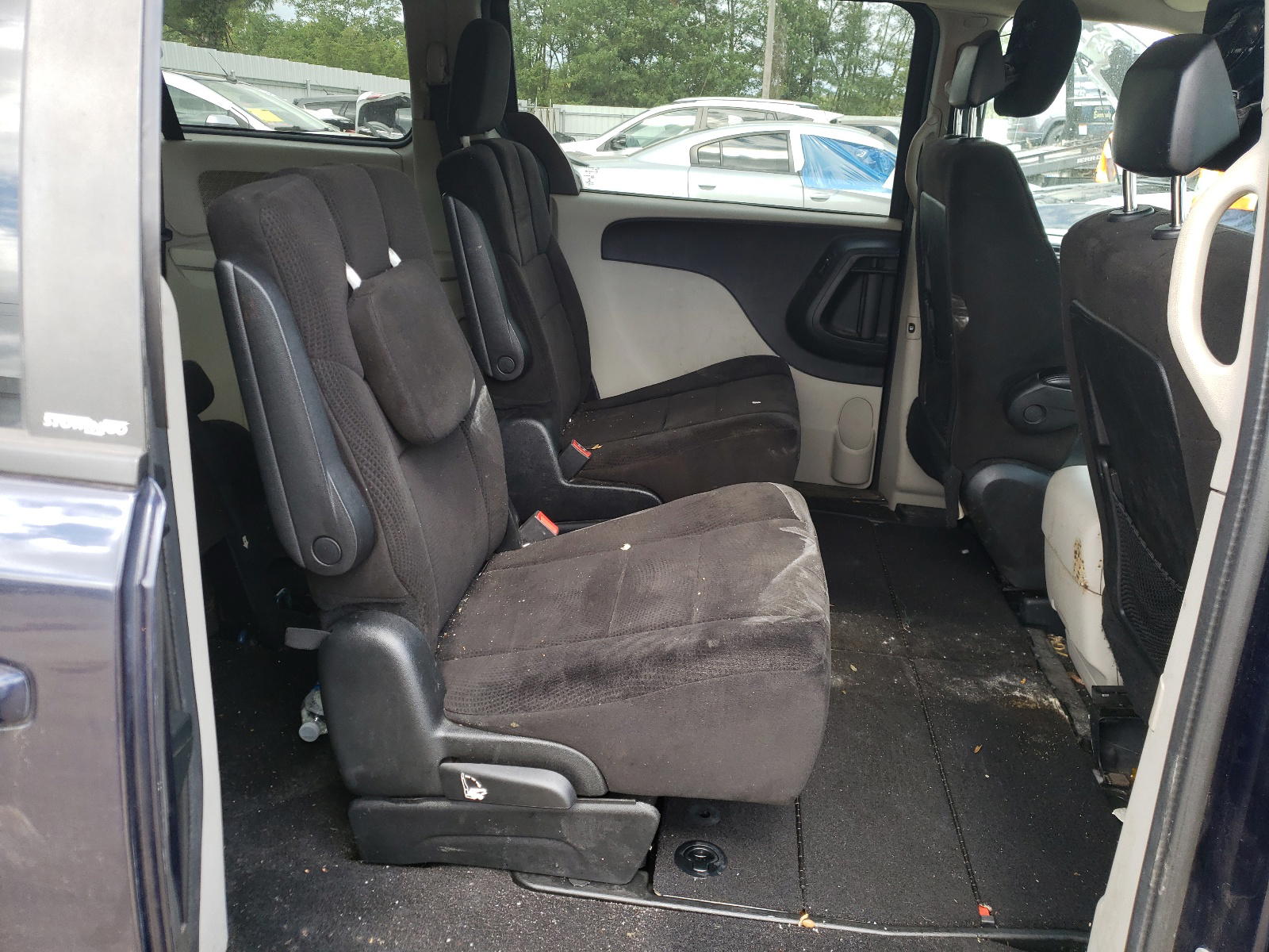 Photo 6 from auction – 2013 DODGE GRAND CARA with VIN 2C4RDGCG2DR659481