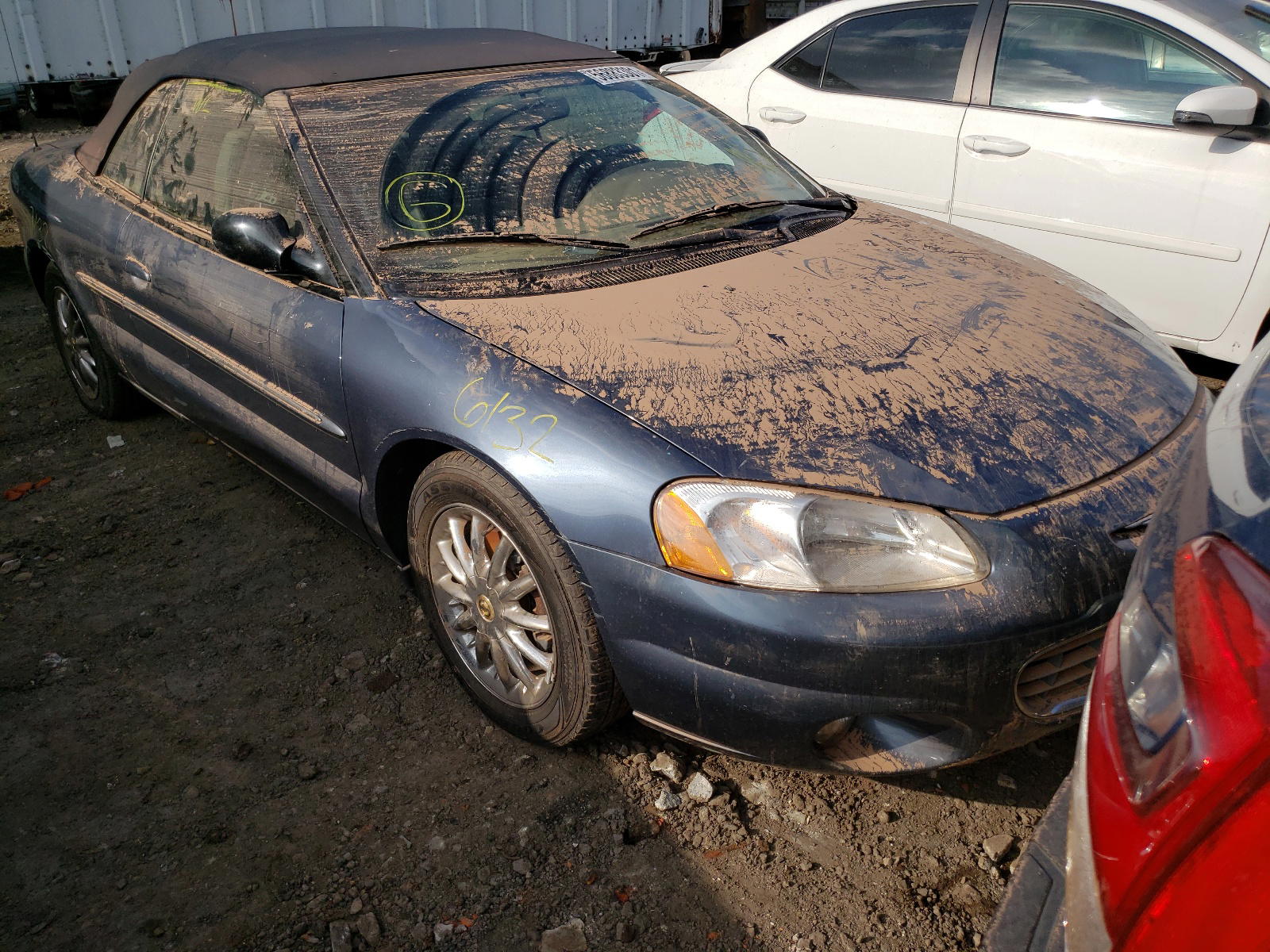 CHRYSLER SEBRING LI 2002 with VIN 1C3EL65R42N324585 - Photo from auction