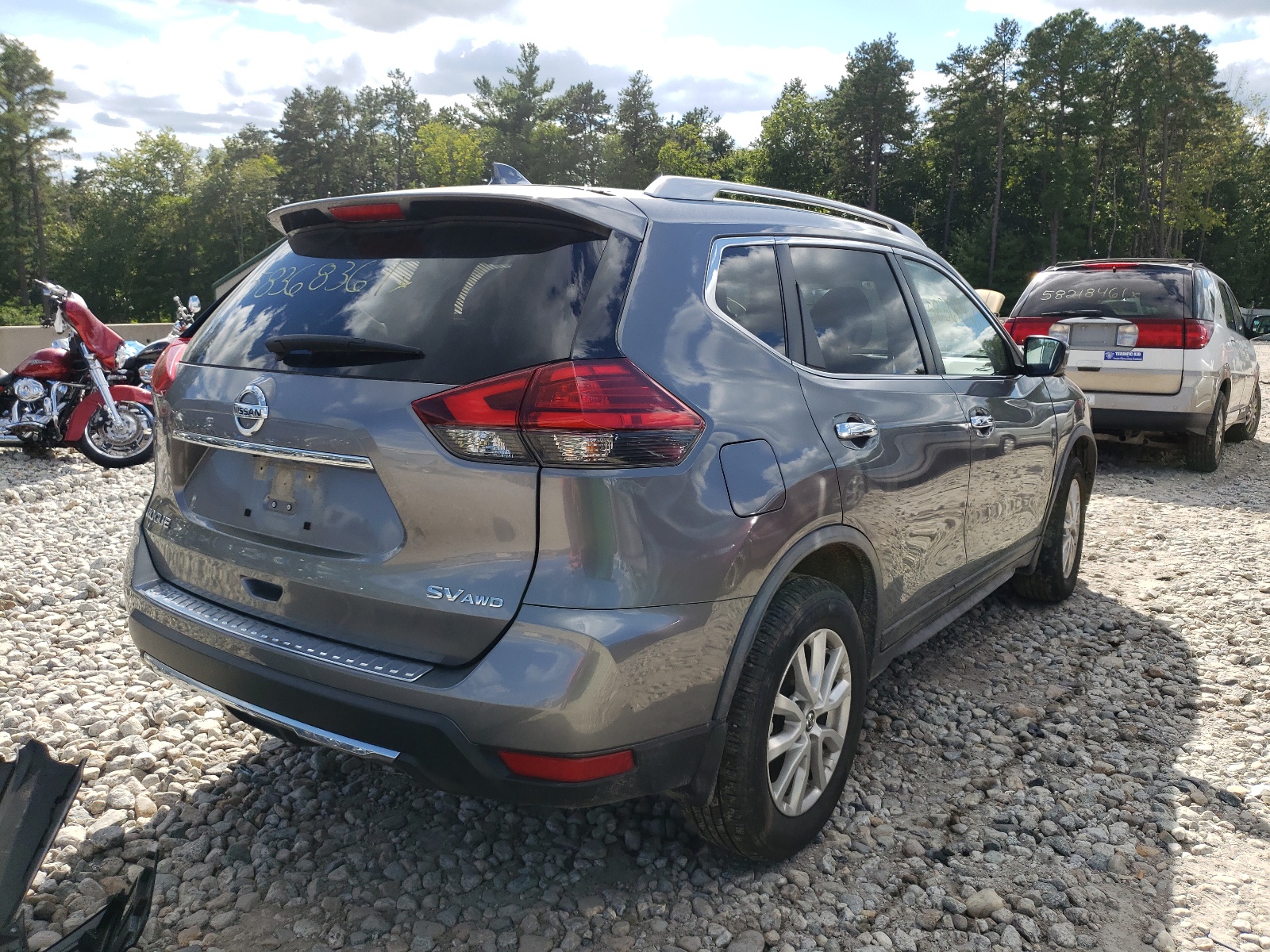 Photo 4 from auction – 2017 NISSAN ROGUE S with VIN JN8AT2MV3HW281267