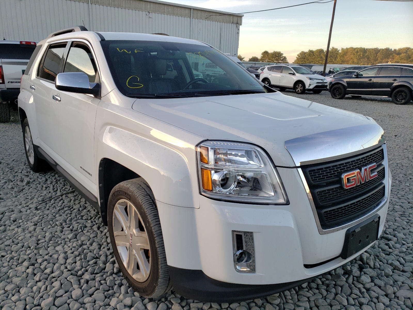 GMC TERRAIN SL 2011 with VIN 2CTFLVE54B6215527 - Photo from auction