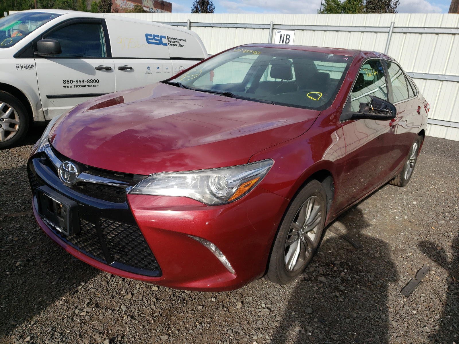 Photo 2 from auction – 2016 TOYOTA CAMRY LE with VIN 4T1BF1FK2GU569680
