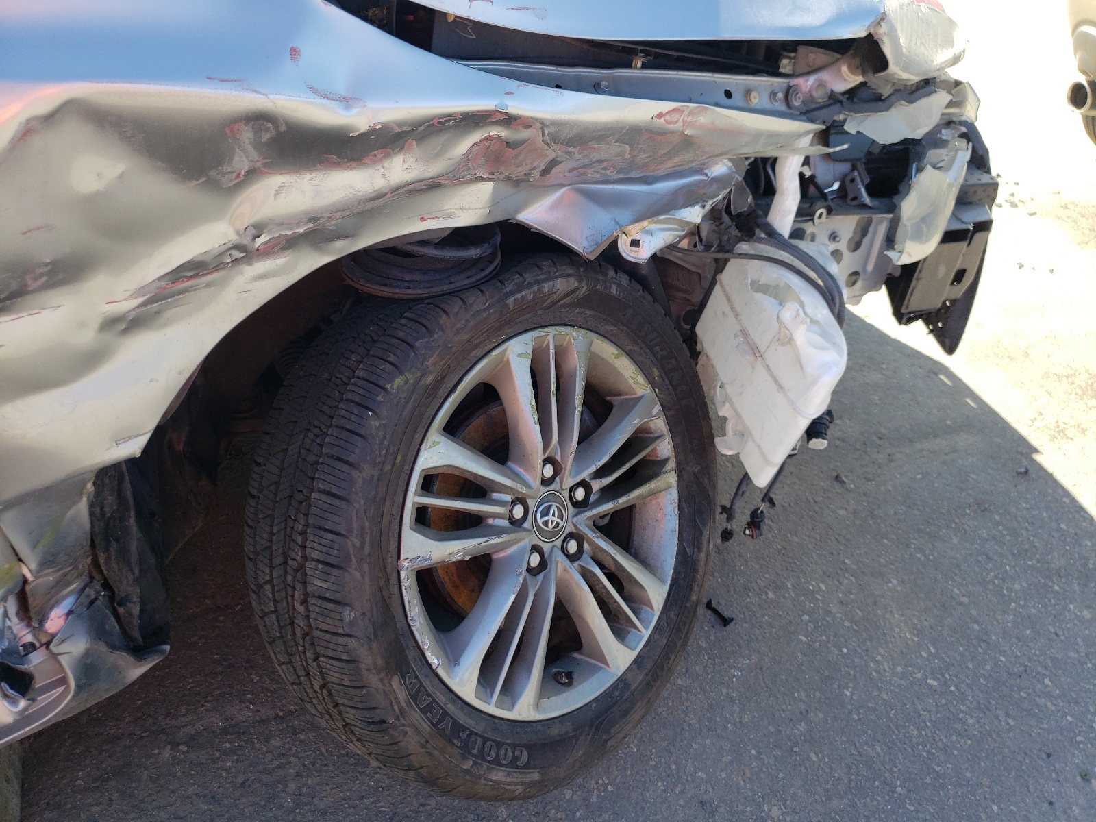 Photo 9 from auction – 2016 TOYOTA CAMRY LE with VIN 4T1BF1FK7GU575491