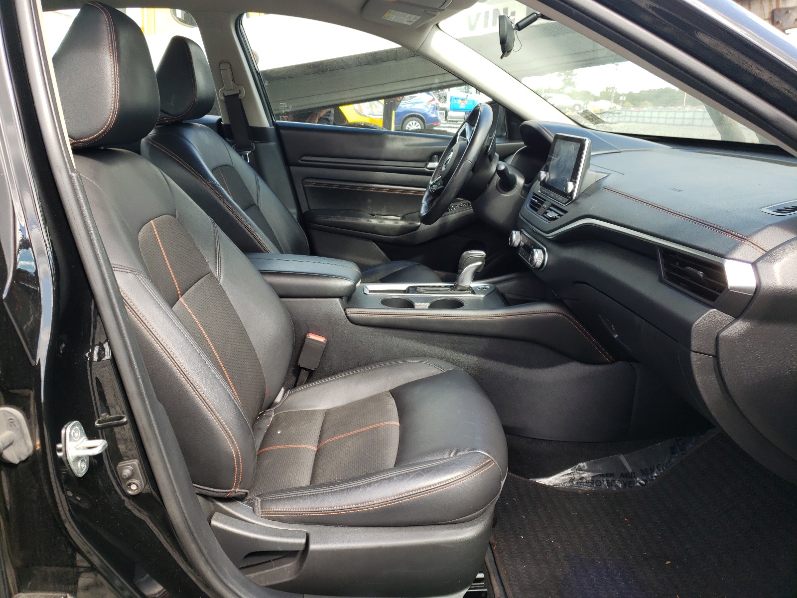 Photo 5 from auction – 2019 NISSAN ALTIMA SR with VIN 1N4BL4CV3KC124088