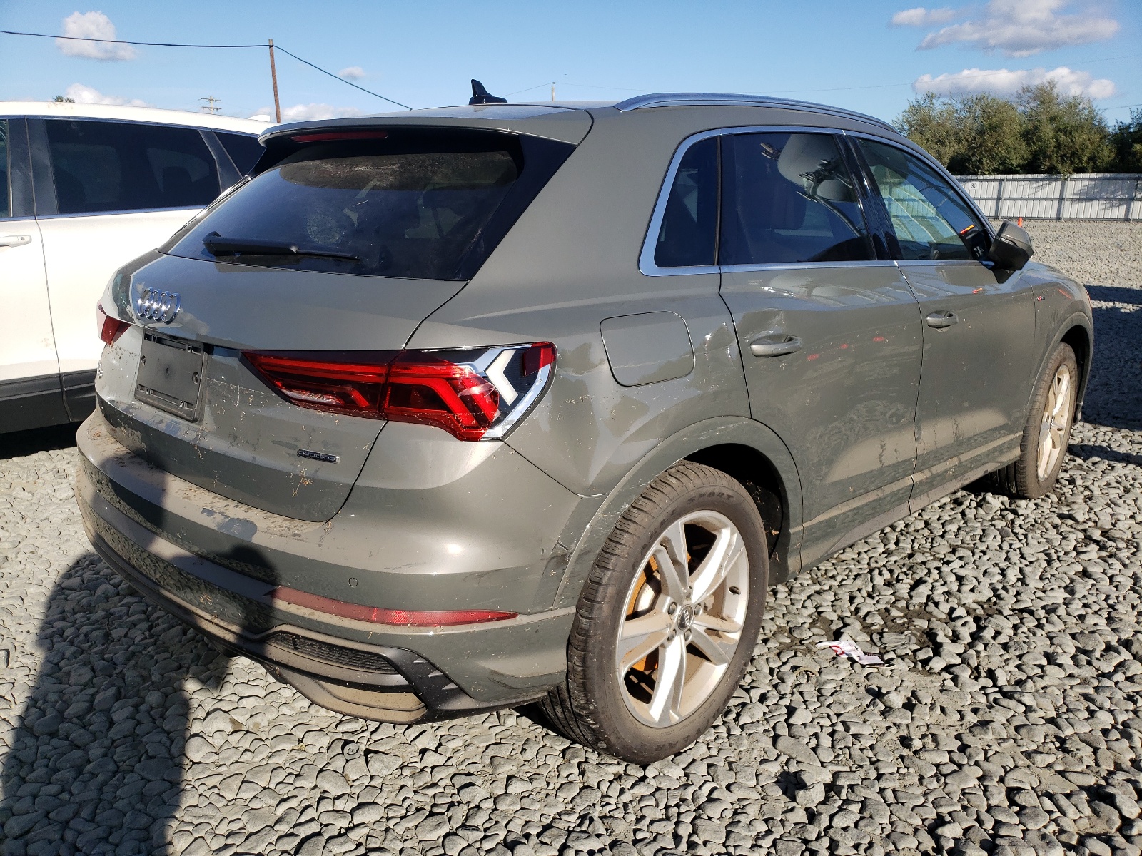 Photo 4 from auction – 2021 AUDI Q3 PREMIUM with VIN WA1DECF39M1009196