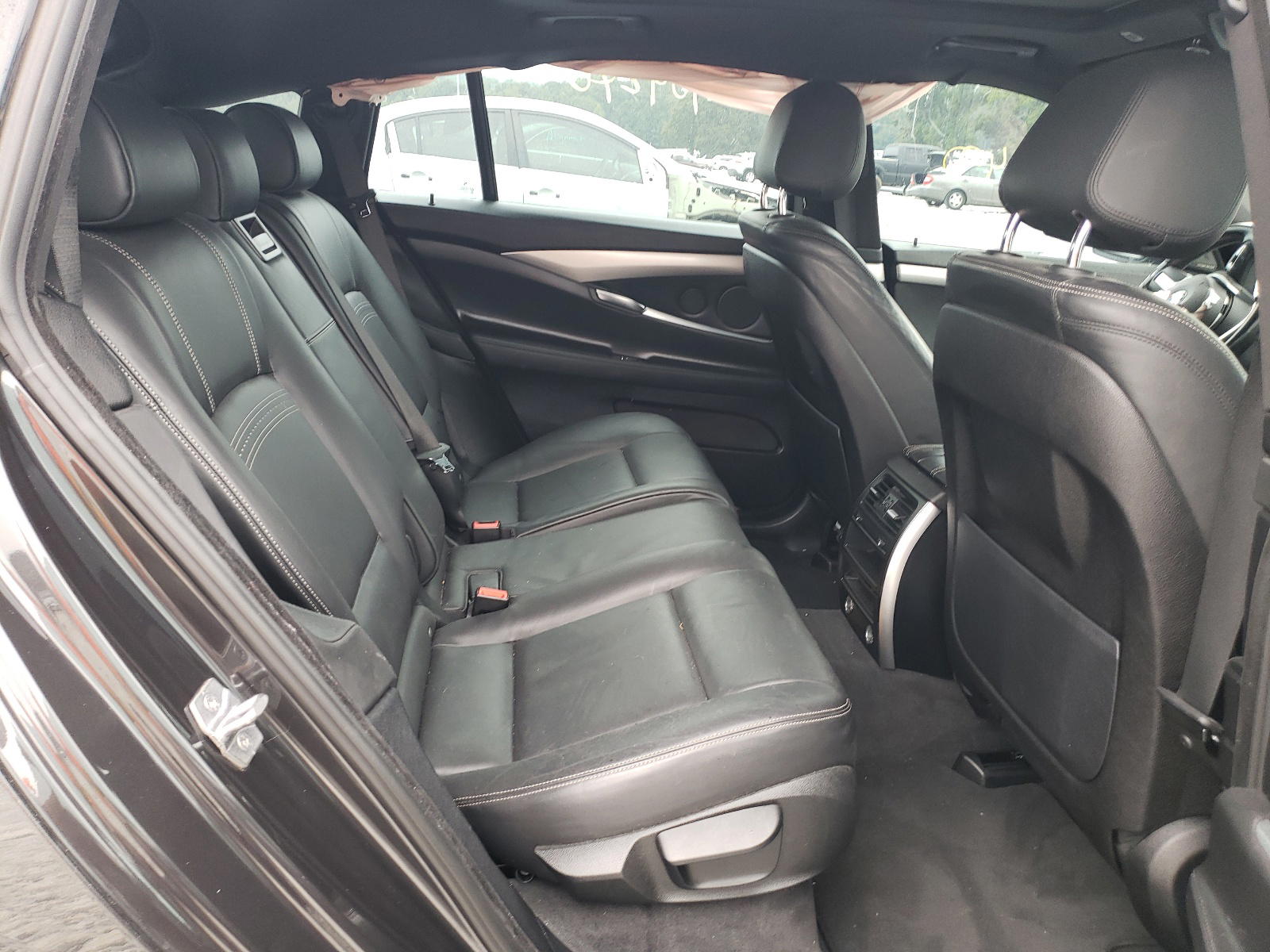 Photo 6 from auction – 2015 BMW 535 XIGT with VIN WBA5M4C55FD186478