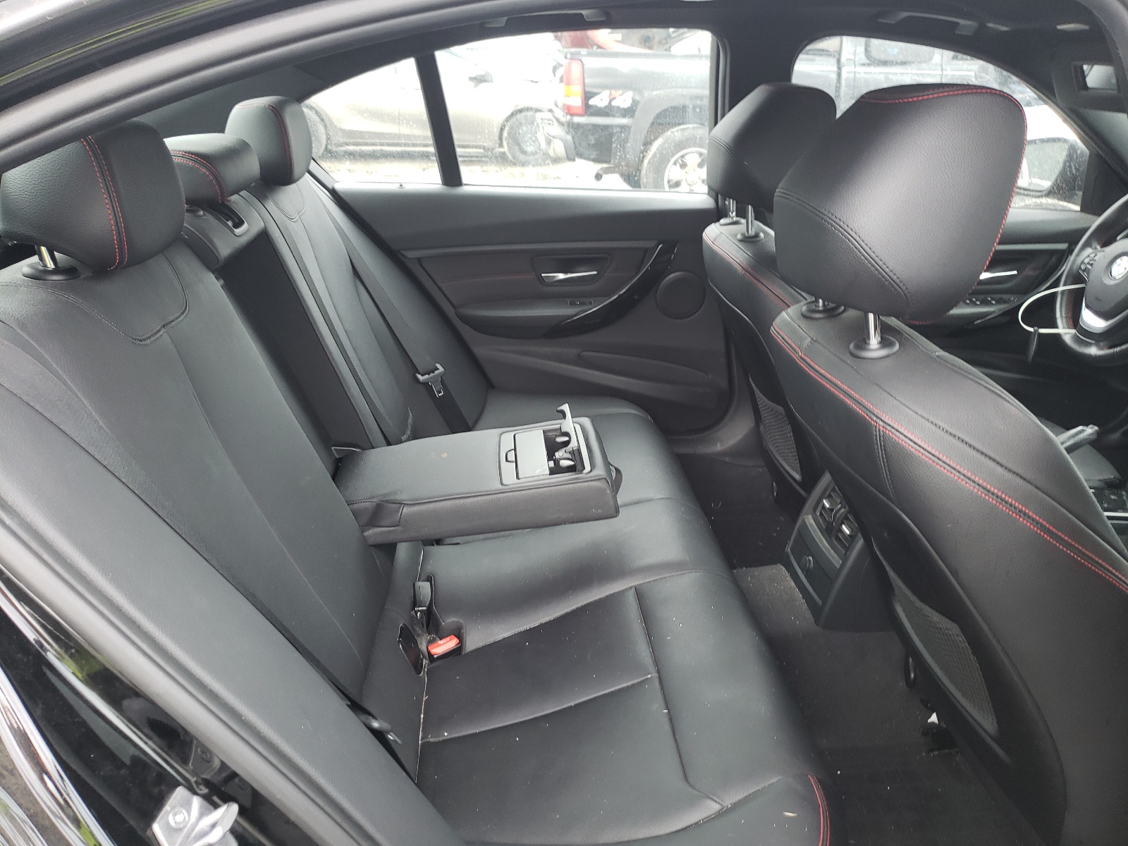 Photo 6 from auction – 2014 BMW 328 I with VIN WBA3A5G52ENP31898