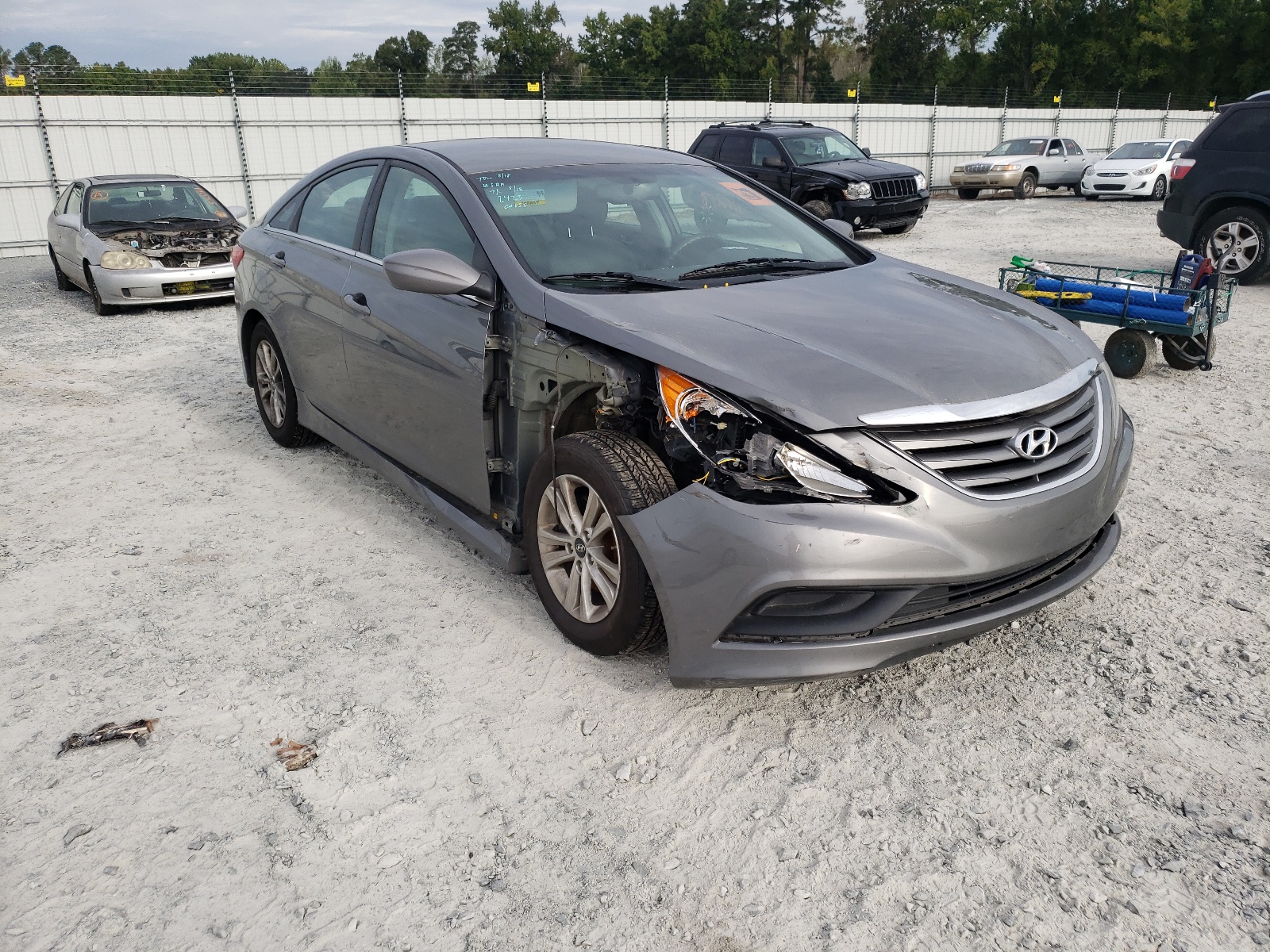 Photo 9 from auction – 2014 HYUNDAI SONATA GLS with VIN 5NPEB4AC2EH863473
