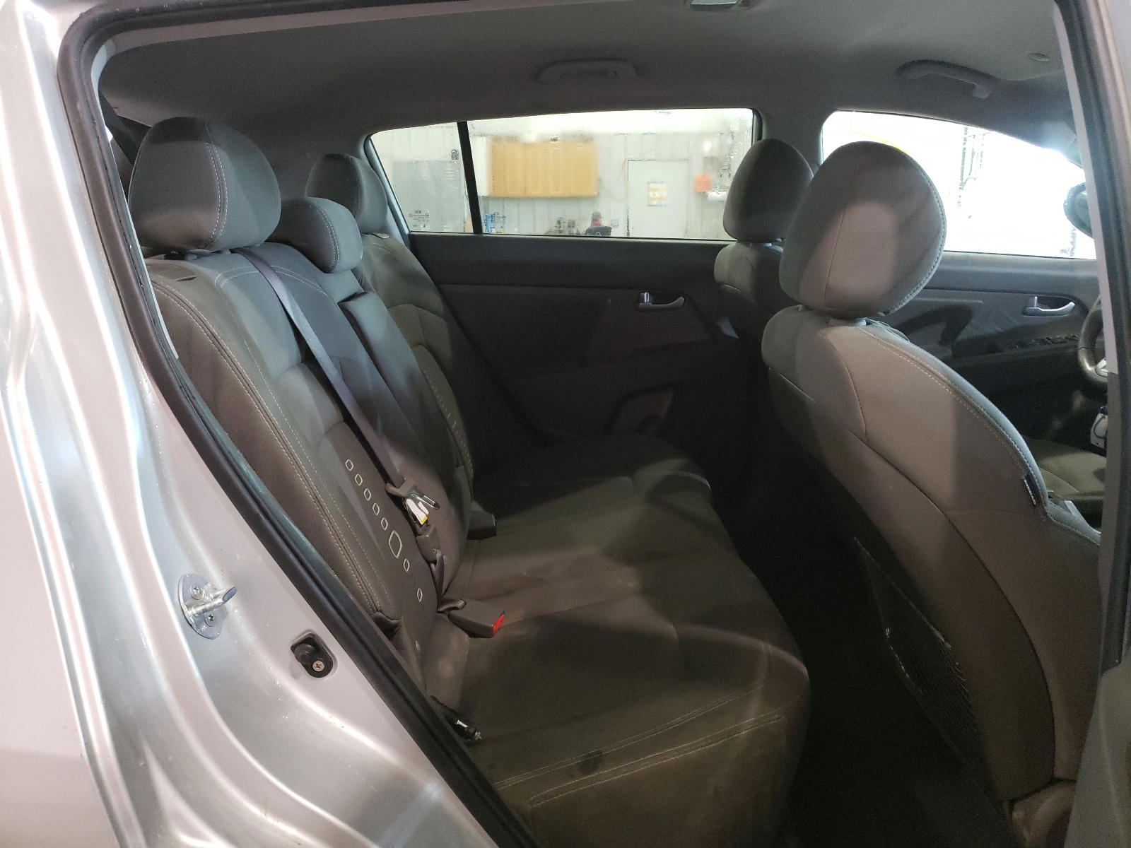 Photo 6 from auction – 2011 KIA SPORTAGE E with VIN KNDPCCA2XB7066587