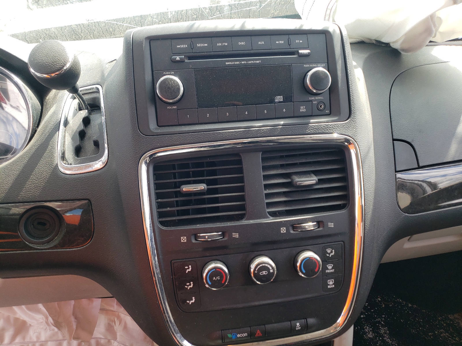 Photo 9 from auction – 2013 DODGE GRAND CARA with VIN 2C4RDGBG5DR683470