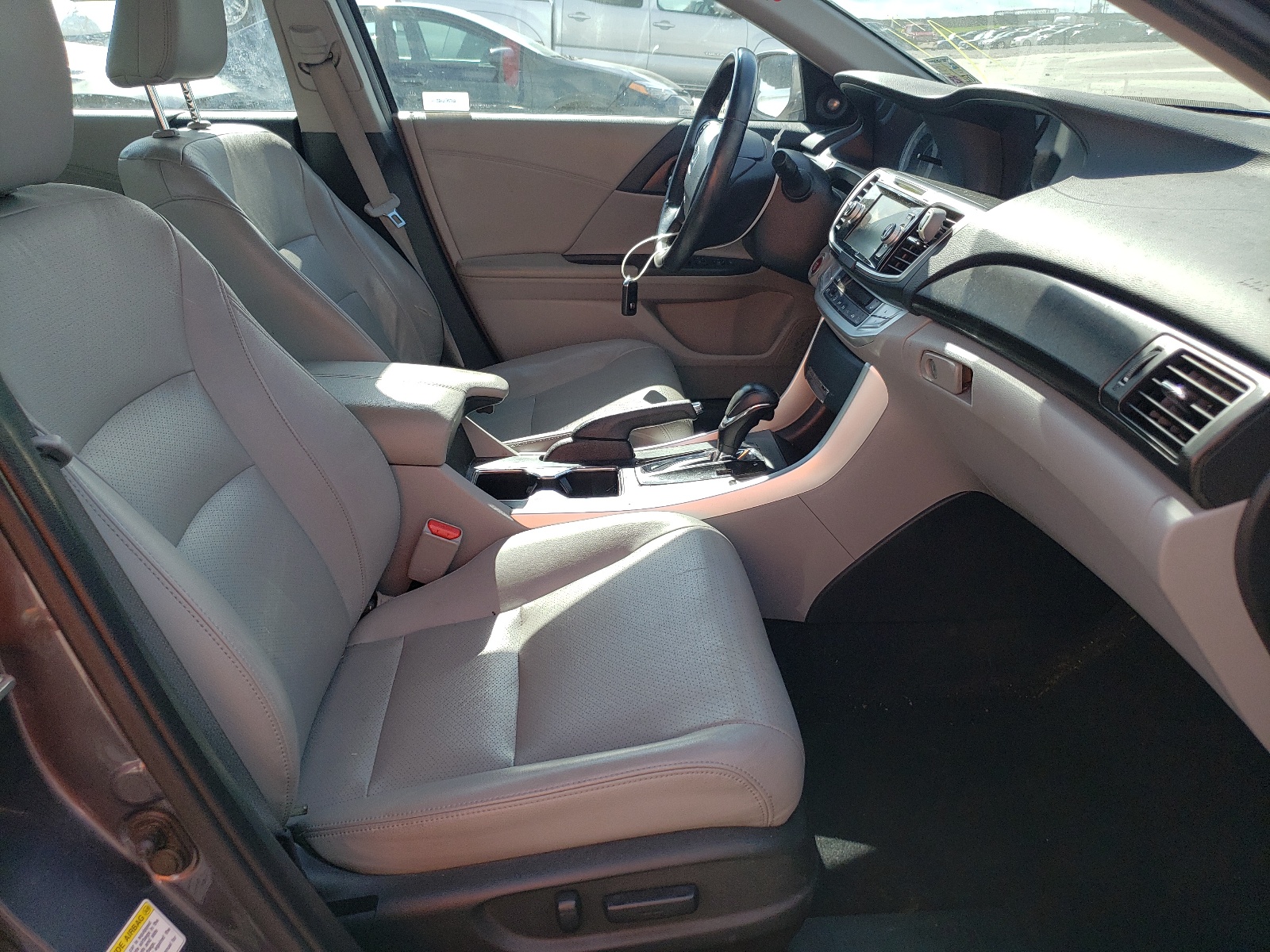 Photo 5 from auction – 2013 HONDA ACCORD EXL with VIN 1HGCR2F85DA011699