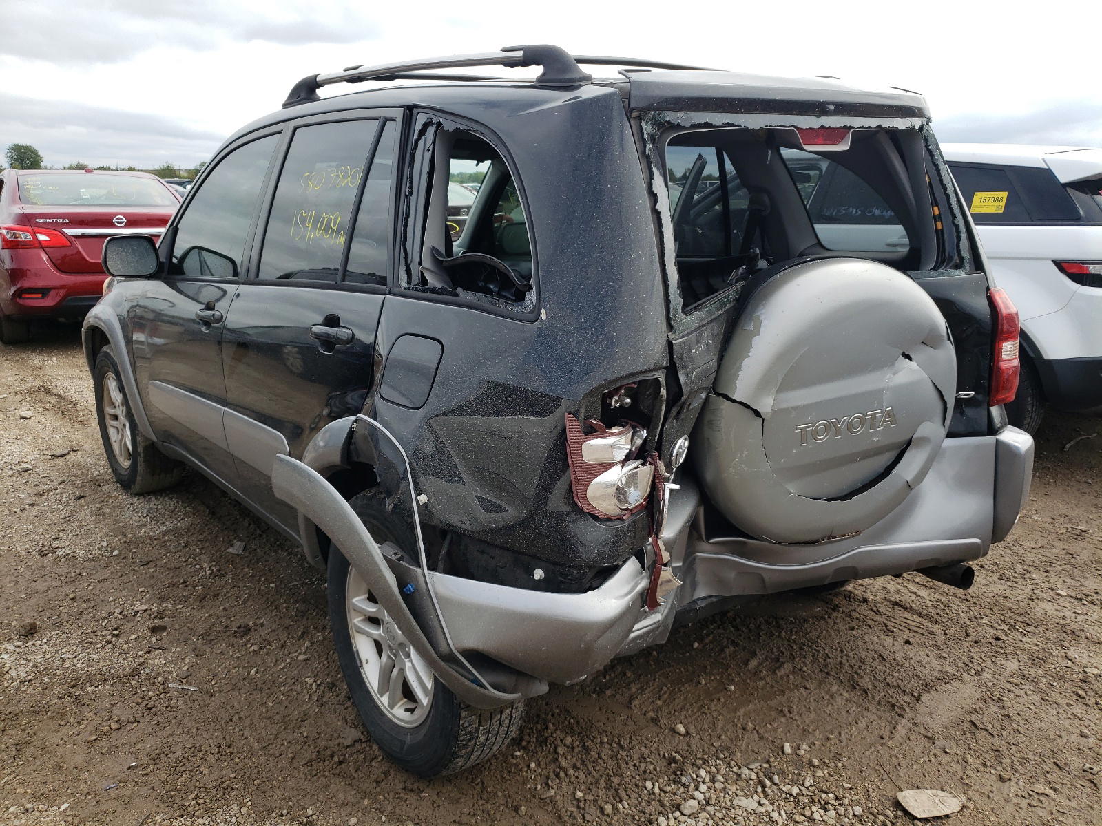 Photo 3 from auction – 2005 TOYOTA RAV4 with VIN JTEHD20VX50040006