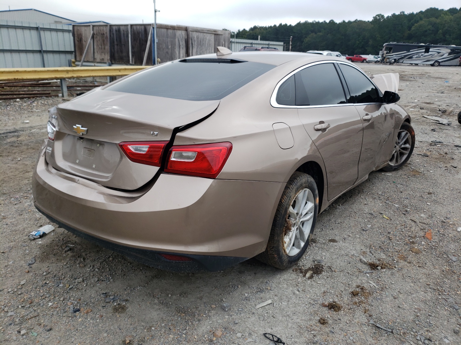 Photo 4 from auction – 2018 CHEVROLET MALIBU LT with VIN 1G1ZD5ST6JF153683