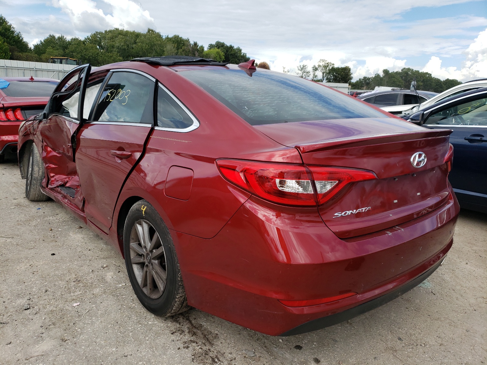 Photo 3 from auction – 2015 HYUNDAI SONATA with VIN 5NPE24AF6FH224265