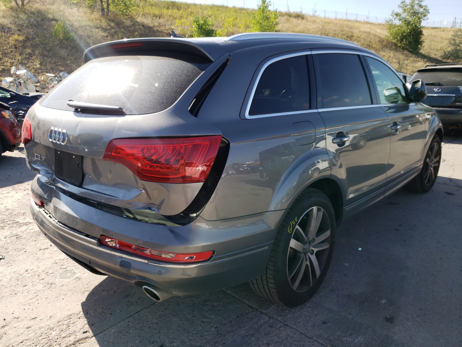 Photo 4 from auction – 2010 AUDI Q7 PRESTIG with VIN WA1VMAFE1AD001567