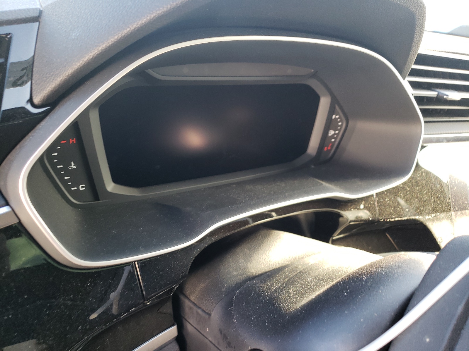 Photo 8 from auction – 2021 AUDI Q3 PREMIUM with VIN WA1DECF39M1009196