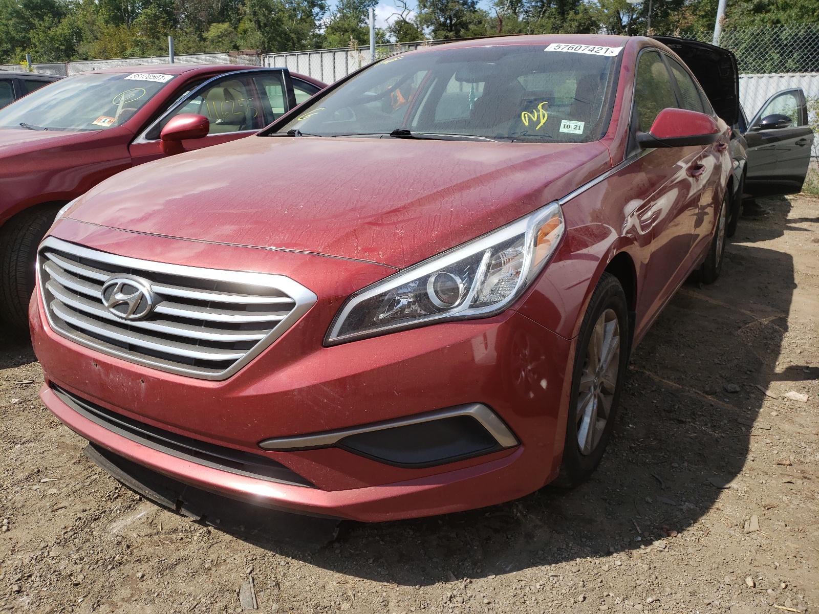 Photo 2 from auction – 2016 HYUNDAI SONATA SE with VIN 5NPE24AF0GH422017