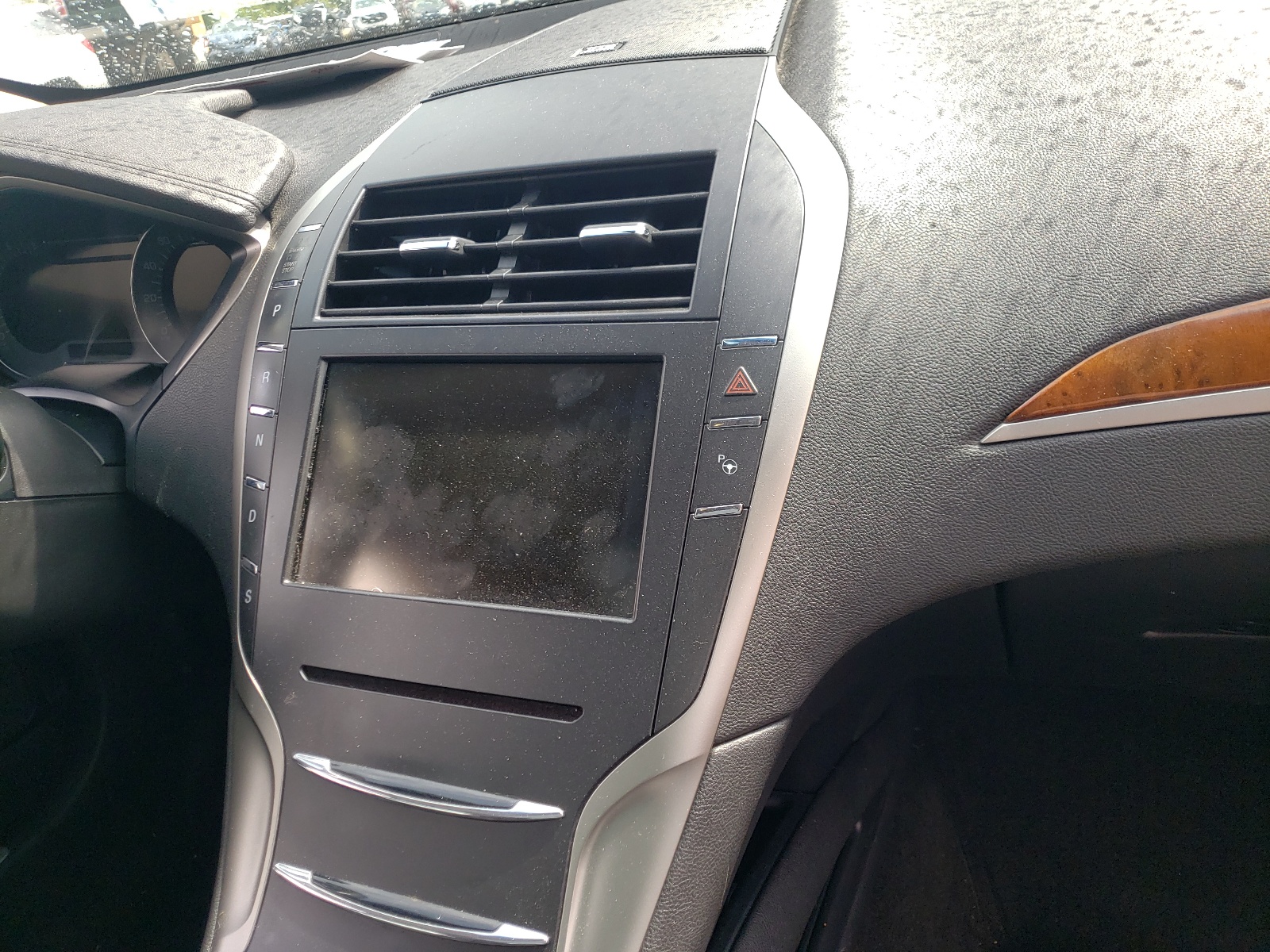 Photo 9 from auction – 2013 LINCOLN MKZ with VIN 3LN6L2JK1DR827956