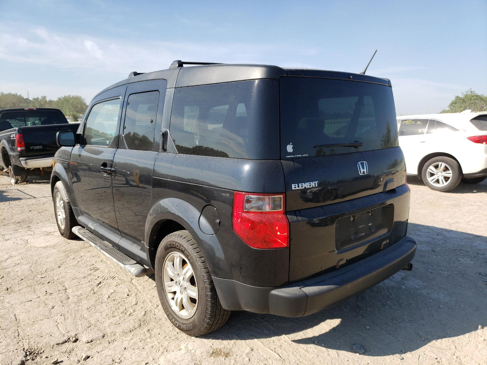Photo 3 from auction – 2007 HONDA ELEMENT EX with VIN 5J6YH28717L005106