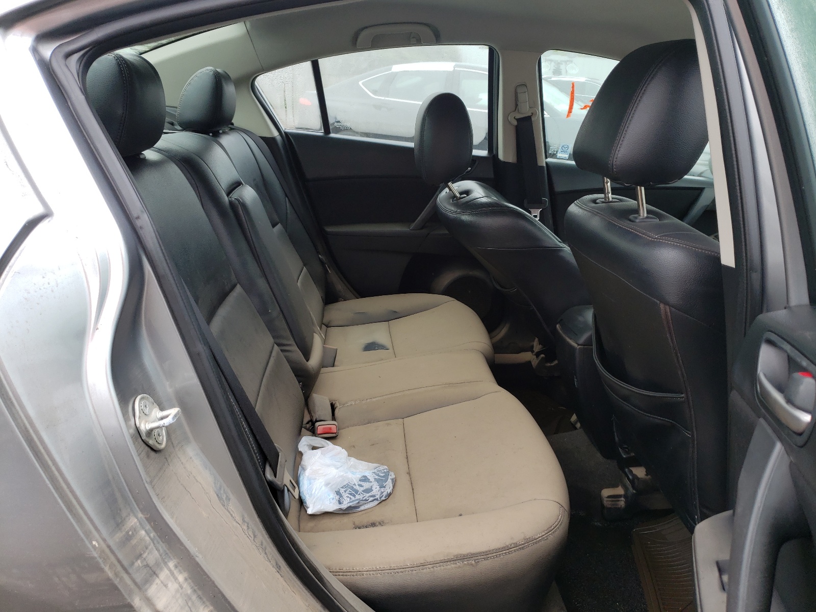 Zdjęcie 6 z aukcji – 2010 MAZDA 3 I z VIN JM1BL1SG3A1320490