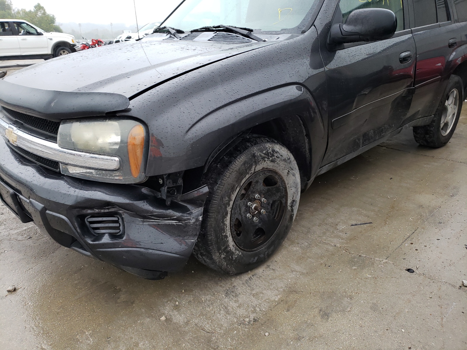 Photo 9 from auction – 2007 CHEVROLET TRAILBLAZE with VIN 1GNDT13S372130419