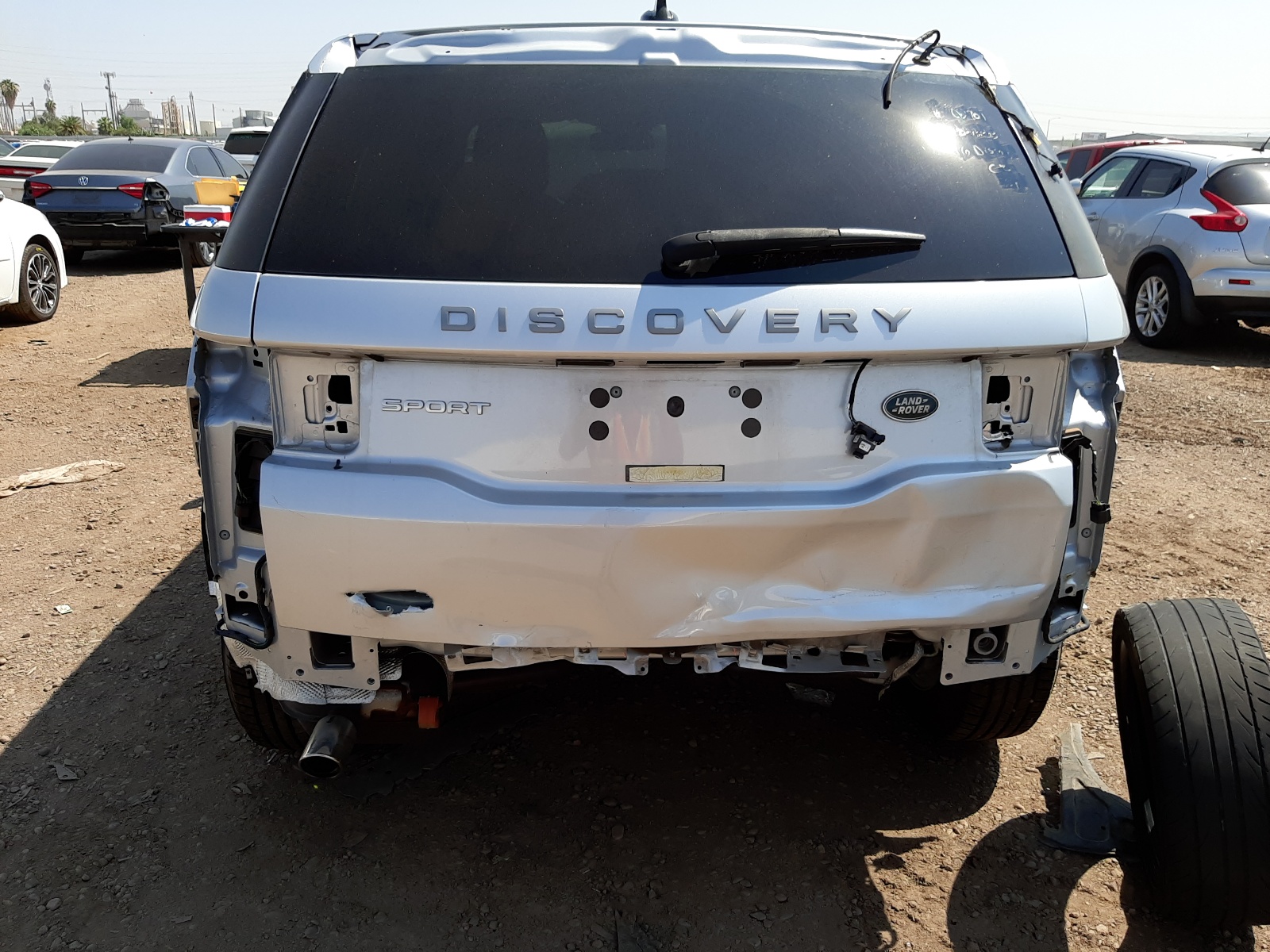 Photo 9 from auction – 2016 LAND ROVER DISCOVERY with VIN SALCR2BG6GH578116