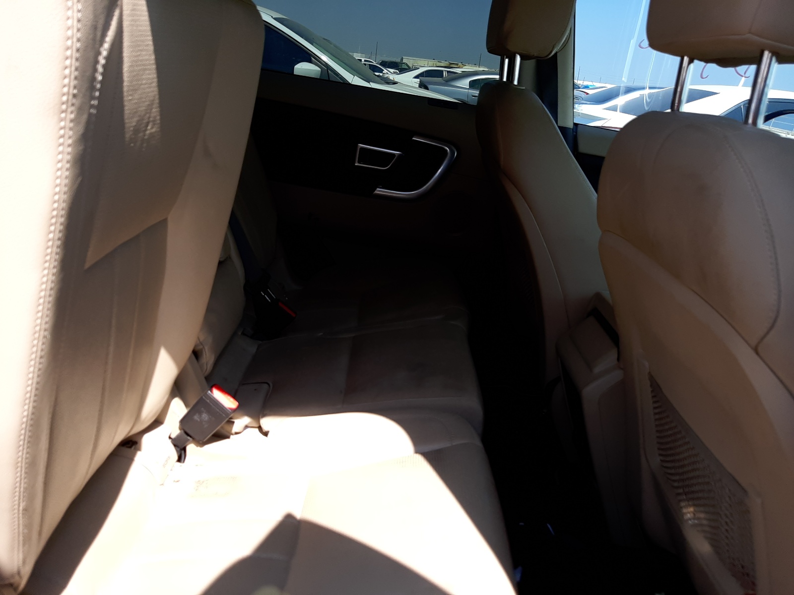 Photo 6 from auction – 2016 LAND ROVER DISCOVERY with VIN SALCR2BG6GH578116