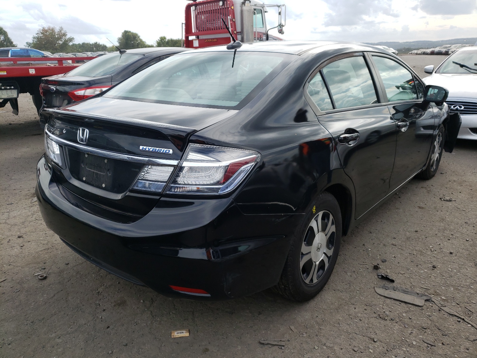 Photo 4 from auction – 2015 HONDA CIVIC HYBR with VIN 19XFB4F3XFE201336