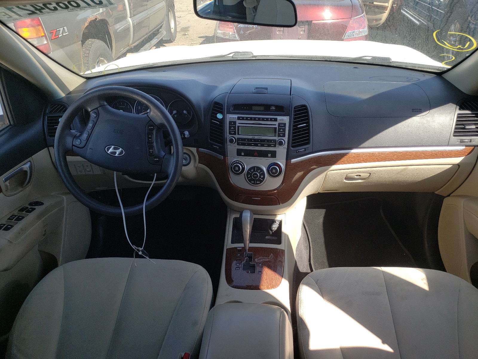 Zdjęcie 9 z aukcji – 2008 HYUNDAI SANTA FE G z VIN 5NMSG73D18H171864