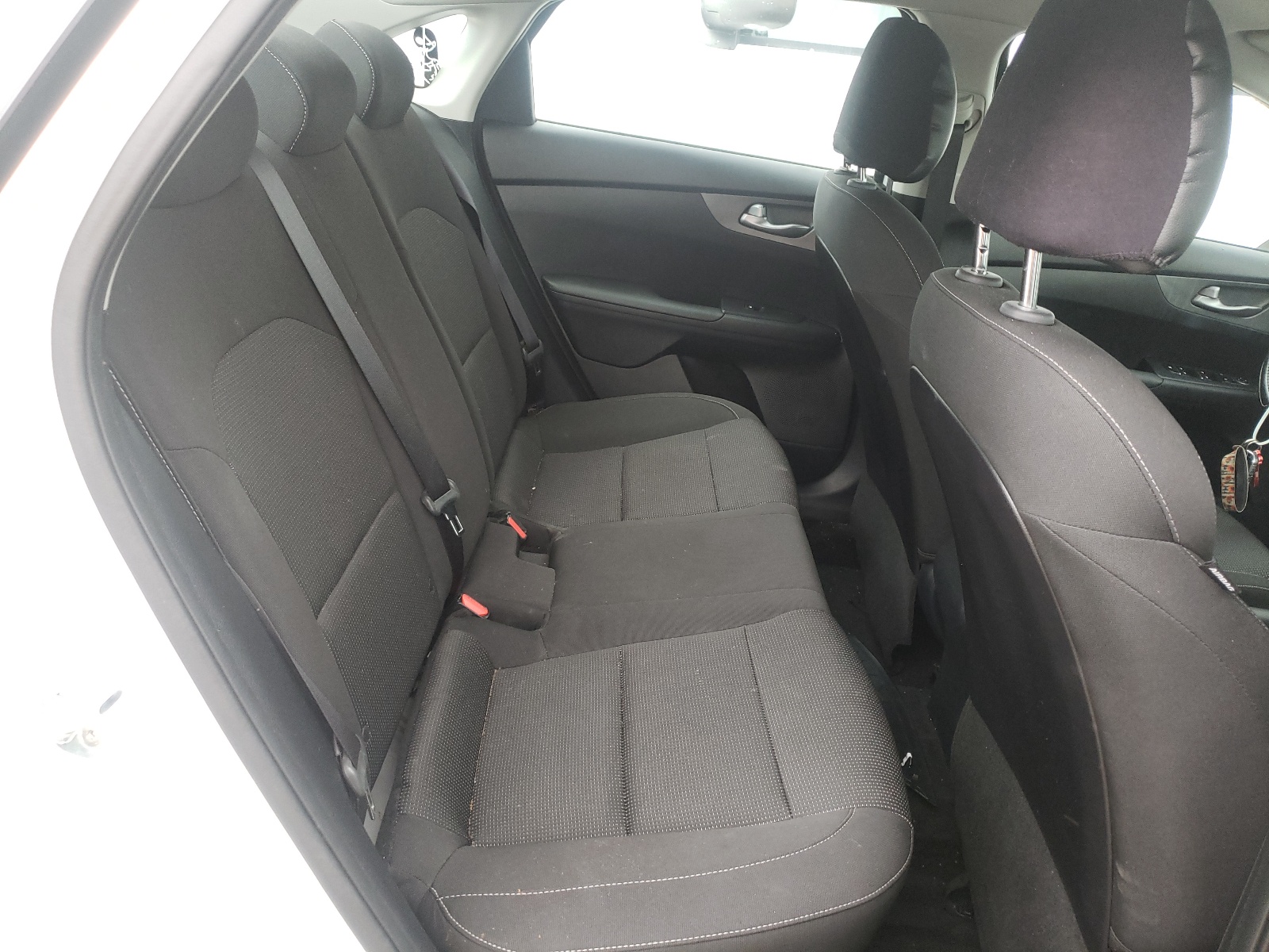 Photo 6 from auction – 2019 KIA FORTE FE with VIN 3KPF24ADXKE091043